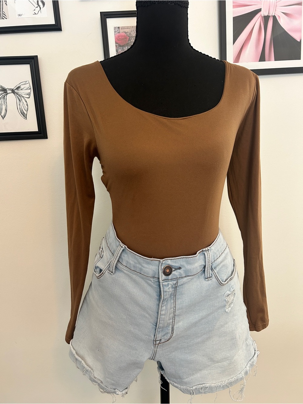 Windsor Brown Scoop Neck Long Sleeve Bodysuit